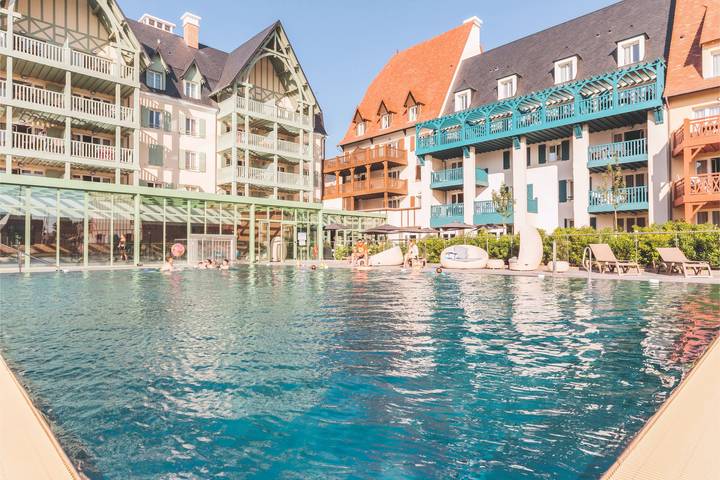 Ferienwohnung für 6 Personen, mit Pool und Terrasse, mit Haustier in Deauville