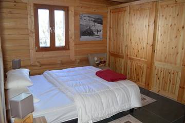 Maison pour 11 Personnes dans La Joue du Loup, Le Dévoluy, Photo 1