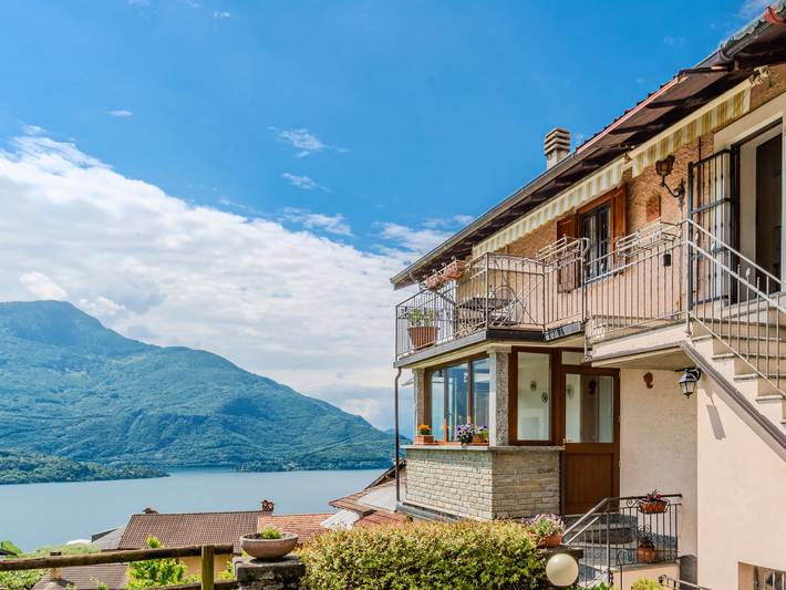 Gîte pour 4 personnes, avec balcon ainsi que vue sur le lac et vue à Vercana - 2
