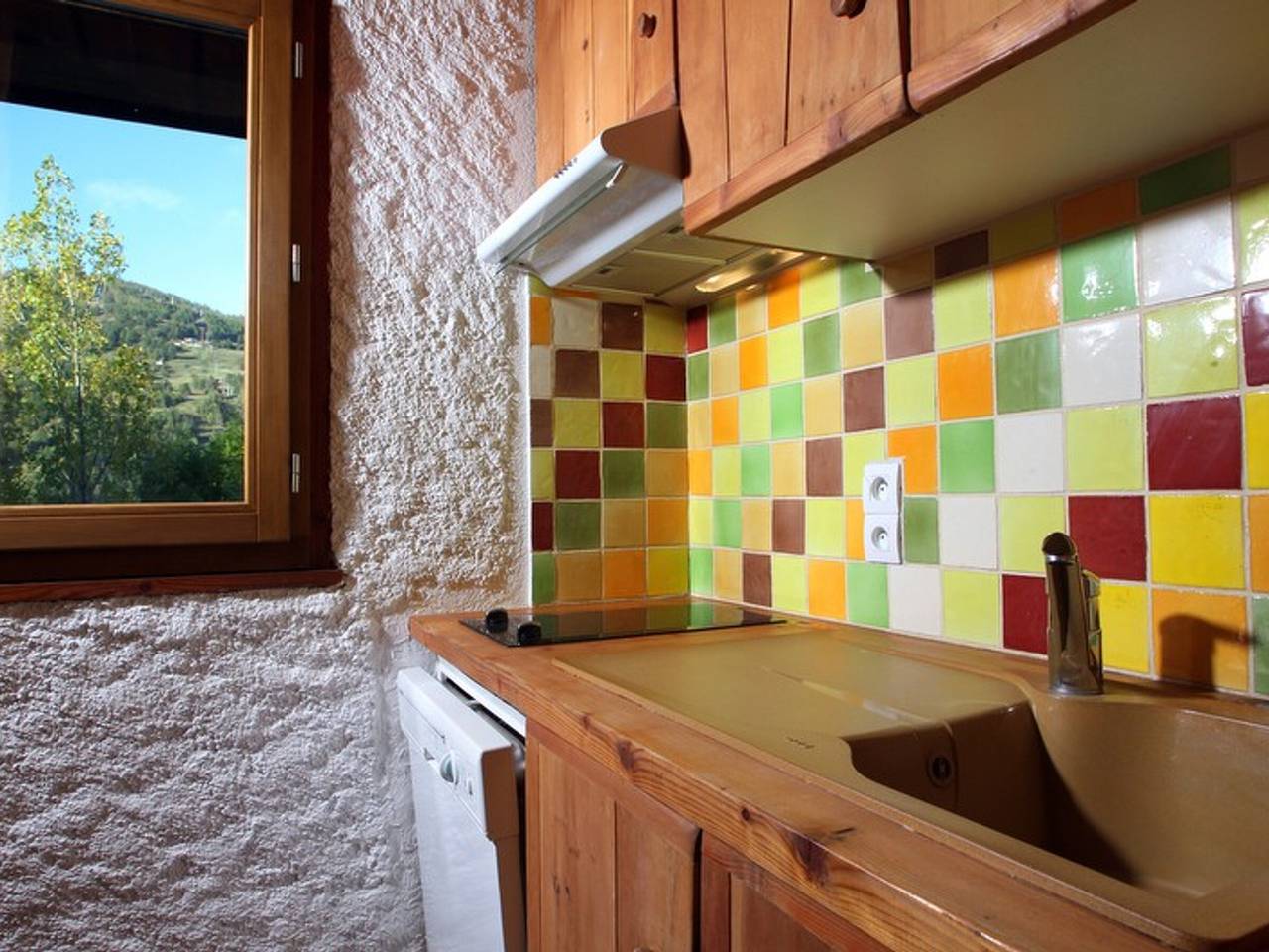 Ganze Wohnung, Gemütliche 2-Zimmer-Wohnung für 4 Personen mit Garten, Wlan und privatem Parkplatz in Saint-Chaffrey, Serre Chevalier