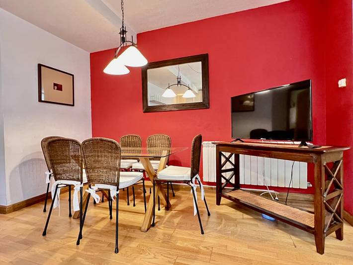 Ganze Ferienwohnung, Ferienwohnung für 4 Personen mit Balkon/Terrasse in Comillas, Kantabrische Küste