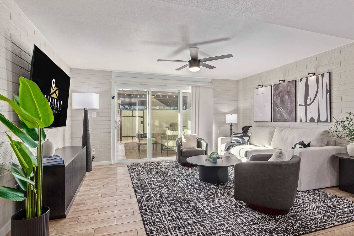 Vacation Rental for 6 Guests in Camelback Mountain, Scottsdale