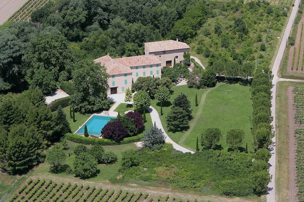 Außergewöhnliches Bauernhaus am Fuße des Mont Ventoux, großer Swimmingpool in Crillon-le-Brave, Parc naturel régional du Mont-Ventoux
