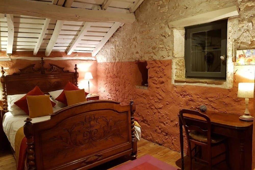 Romantic Mill Cottage 30 min from Bergerac, France in Sourzac, Périgord