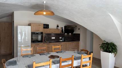 Gîte pour 4 personnes, avec sauna et terrasse à Le Glaizil