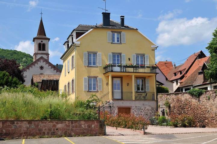 Ferienwohnung für 4 Personen, mit Ausblick und Garten in Riquewihr - 3