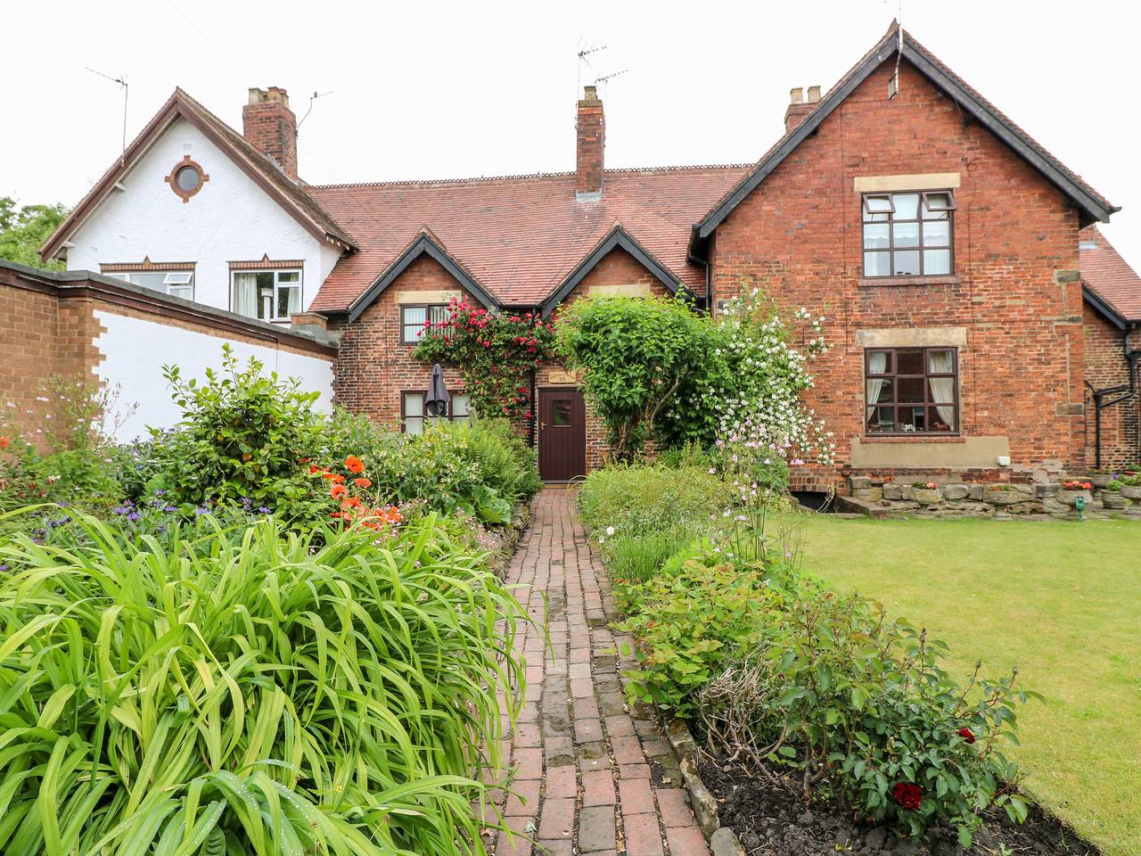 Hobson's Cottage 10 Main Street in Derbyshire