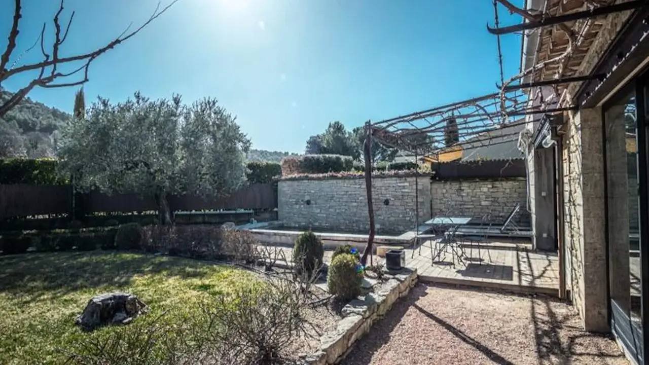 Appartement de vacances entier, Ferienwohnung für 2 Personen (80 m²) in Lagnes in Lagnes, Parc naturel régional du Luberon