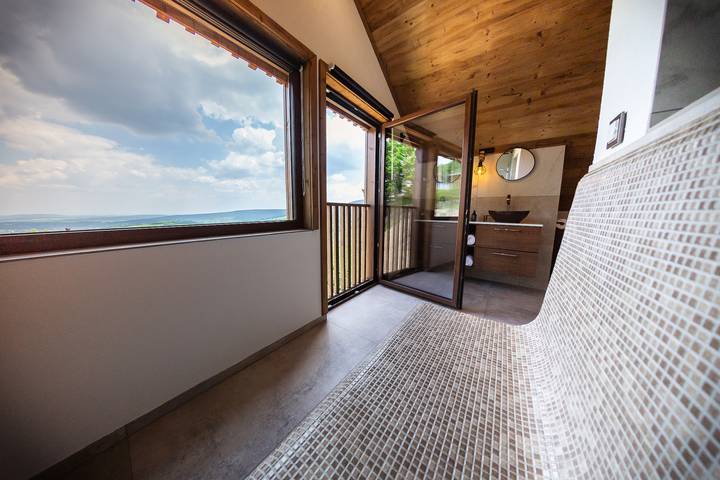 Chalet für 4 Personen, mit Balkon und Terrasse sowie Garten und Sauna an der Rhön - 2