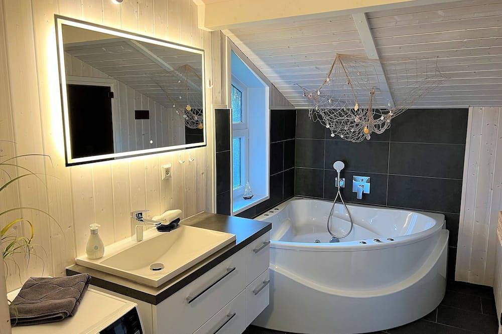 Gemütliches Holzhaus mit maritimem Flair. Nur 200m zum Strand! in Schönhagen, Brodersby