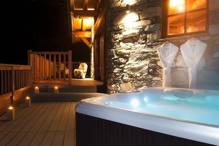 Chalet pour 10 personnes, avec balcon à Val-d'Isère - 2
