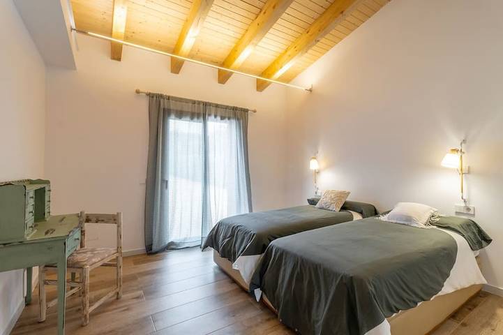 Location de vacances pour 6 personnes, avec Balcon à Camós - 4