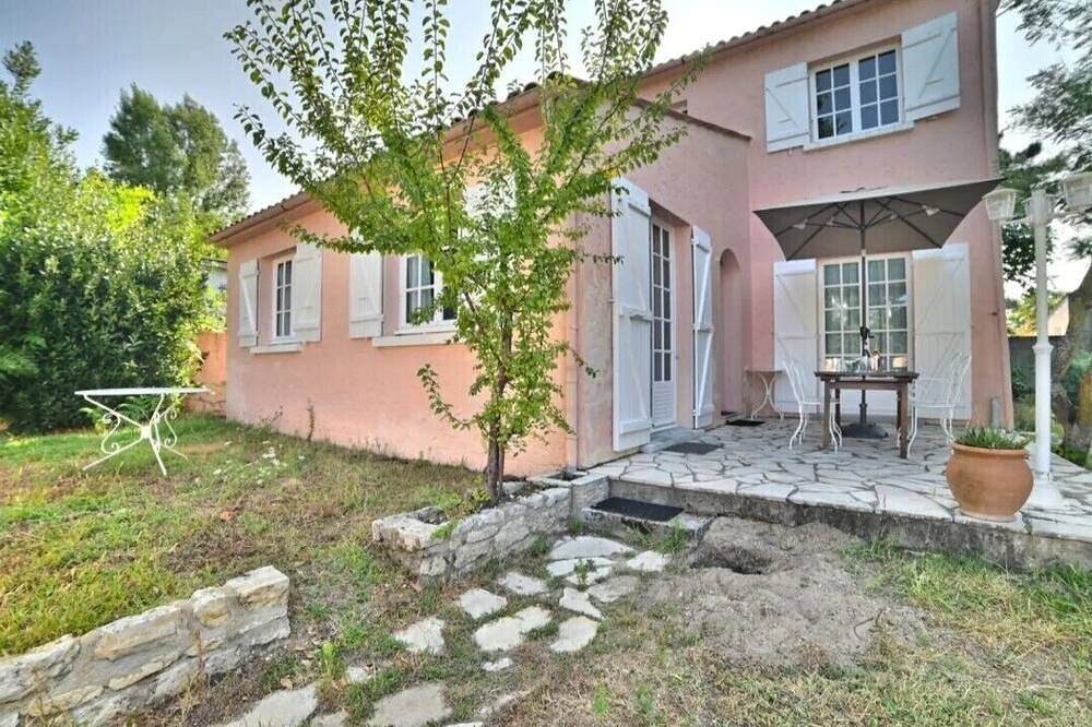 La Villa Rose in Saint-Trojan-les-Bains, Côte de Beauté