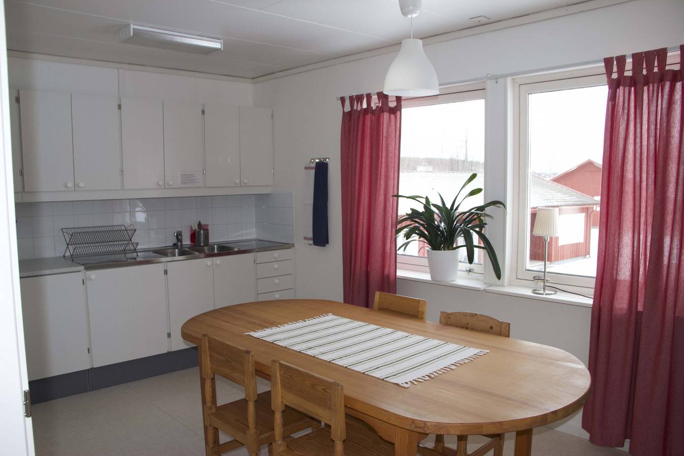 Ganze Wohnung, Bequeme Ferienwohnung für fünf Personen und Wlan in Umea, Västerbotten