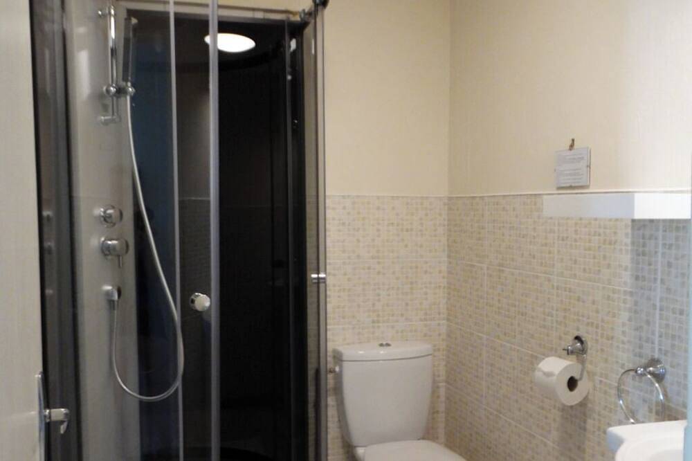 Plain-pied 3 cham 5 pers clim 2 Wc piscine d'été animaux acceptés Wifi in Lorignac, Région de Jonzac