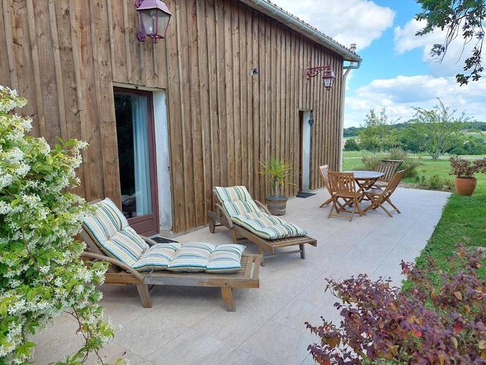 Gîte pour 4 personnes, avec jardin et vue à Agudelle
