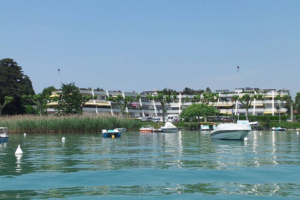 Appartement entier, Studio au bord du lac et au pied des montagnes in Annecy-le-Vieux, Annecy (commune)