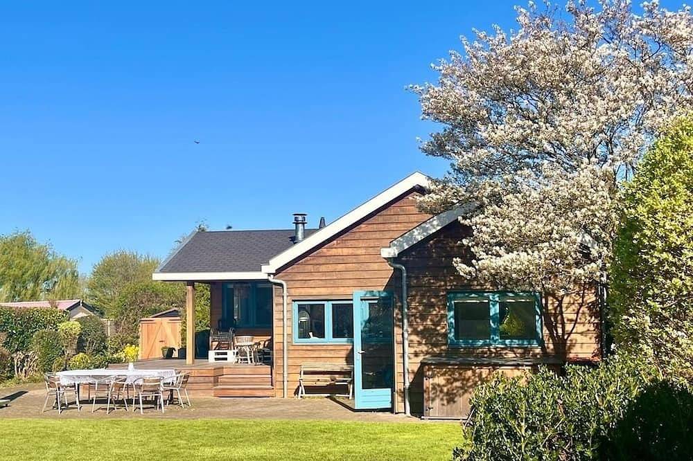 Villa for 7 Guests in Groene Hart, South Holland