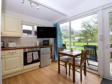 Chalet for 2 People in Llangynog, Mid-Wales, Photo 4