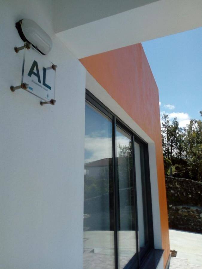 Location de vacances pour 4 personnes, avec vue et balcon dans São Jorge - 3