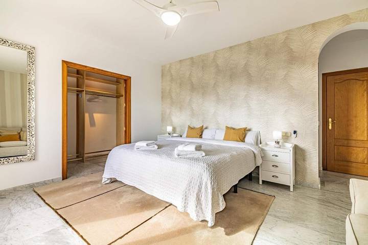 Casa rural para 10 personas, con vistas además de piscina y jardín en Manilva - 4