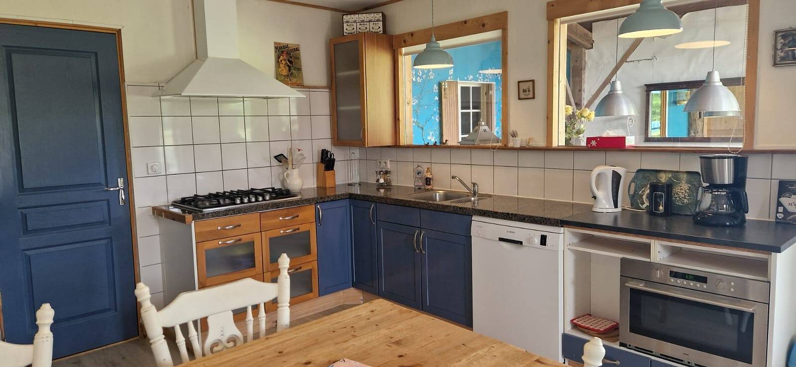 Spacieuse maison de vacances avec jacuzzi, trois terrasses et vue panoramique en Lot-et-Garonne in Douzains, Région de Villeneuve-sur-Lot
