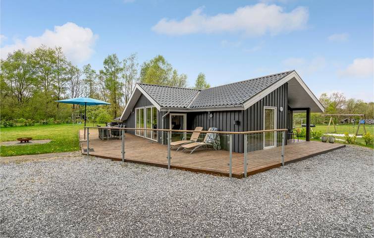 Ferienhaus für 6 Personen, mit Whirlpool und Terrasse sowie Sauna