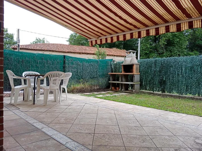 Apartamento de vacaciones para 4 personas, con vistas además de jardín y terraza - 1