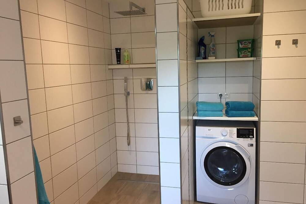 Ganze Wohnung, 65qm große barrierefreie Ferienwohnung mit Fußbodenheizung und Garten für 2 Personen plus Kind in Michelau in Oberfranken, Oberes Maintal - Coburger Land