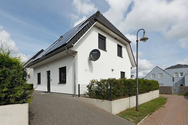 Ferienhaus für 6 Personen, mit Sauna und Terrasse sowie Whirlpool und Garten in Göhren-Lebbin - 2