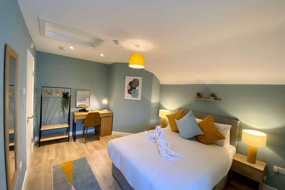 The Large Group House by Shortstays - Dublin City Center - Sleeps 21 in Dublin, County Dublin