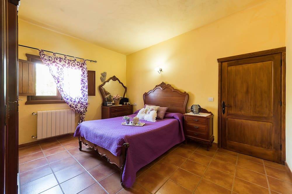 Casita con encanto en medio de la naturaleza con piscina .Ideal parejas . in Moya, Gran Canaria Norte