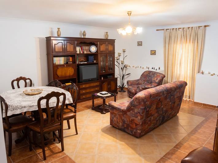 Geräumiges Haus in Zebreira mit Balkon und Terrasse. in Uniao de Freg de Segura e Zebreira, Castelo Branco Distrikt