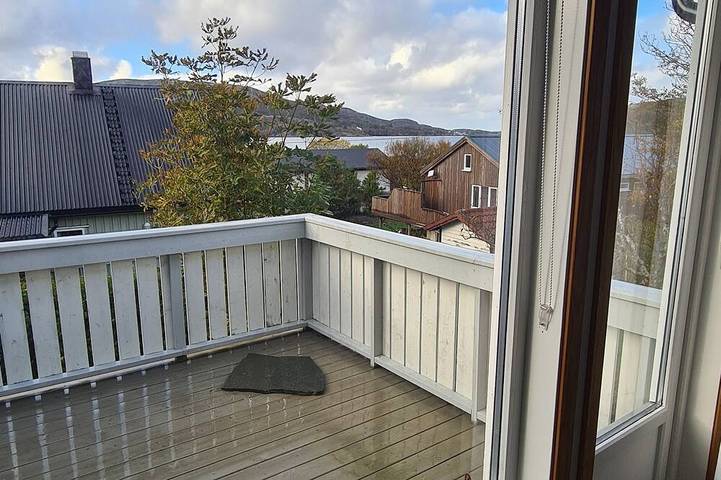 Ganze Wohnung, Gemütliche Ferienwohnung in Mittelnorwegen mit Bergen und Meer vor der Tür in Flatanger