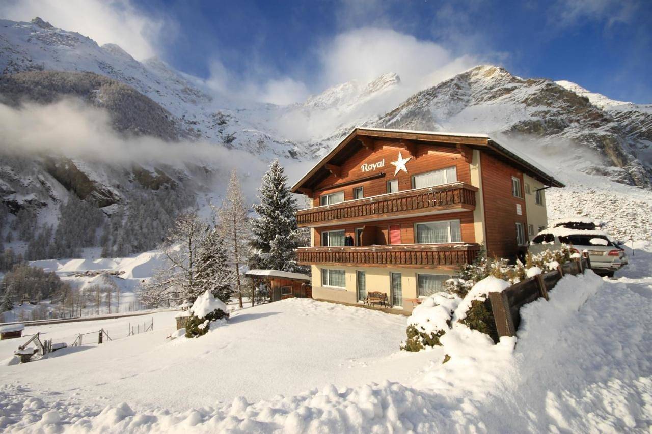 Ganze Wohnung, Two-Bedroom Apartment in Randa, Walliser Alpen