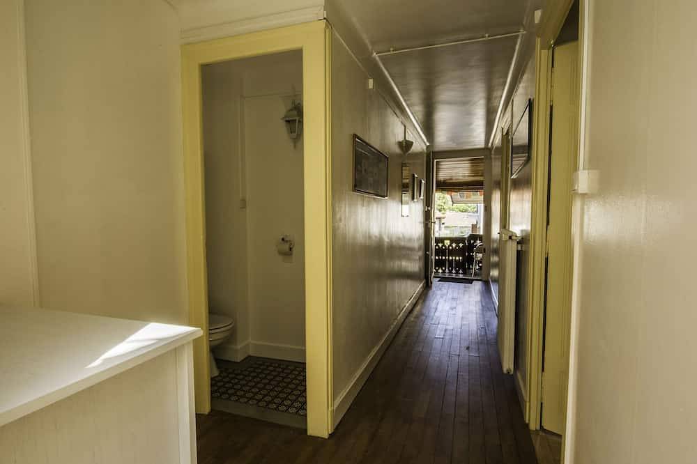 Entire apartment, Rent Furnished T1 Apartment in Port de Rive in Thonon-les-Bains, Thonon-les-Bains region