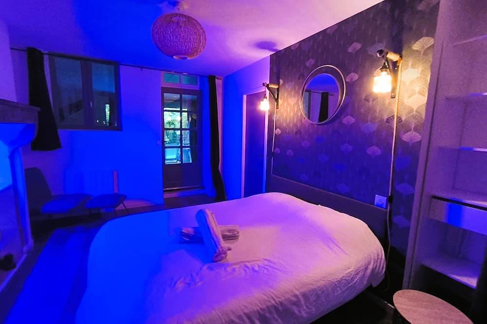 Le Paradis Avec Spa/jacuzzi, Terrasse, Place de Parking in La Roche-Blanche, Regionaal natuurpark van de vulkanen van de Auvergne