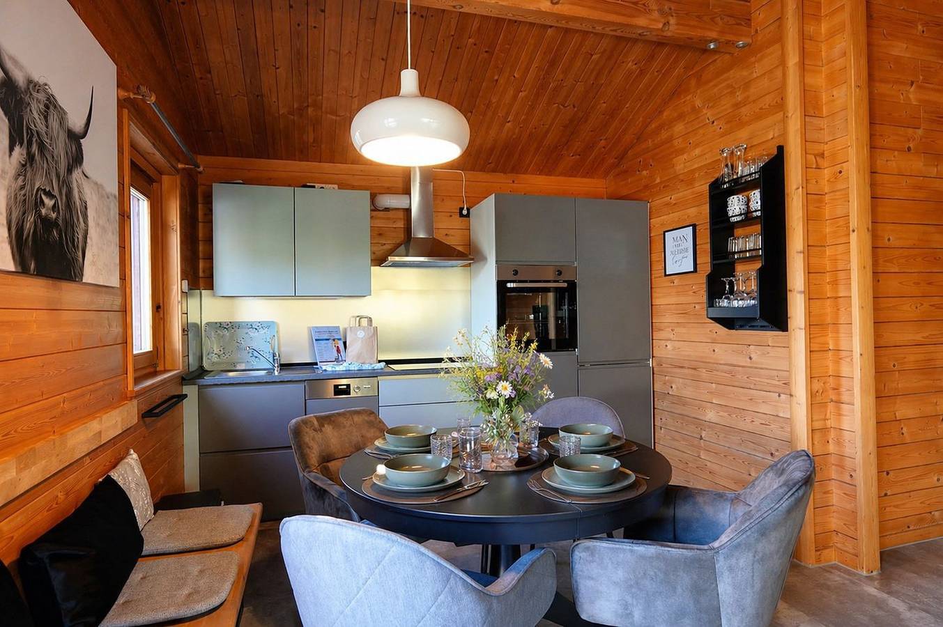 Küstenhaus Brandgans – Deine Auszeit zwischen Heide, Deich und Meer in Berensch, Cuxhaven