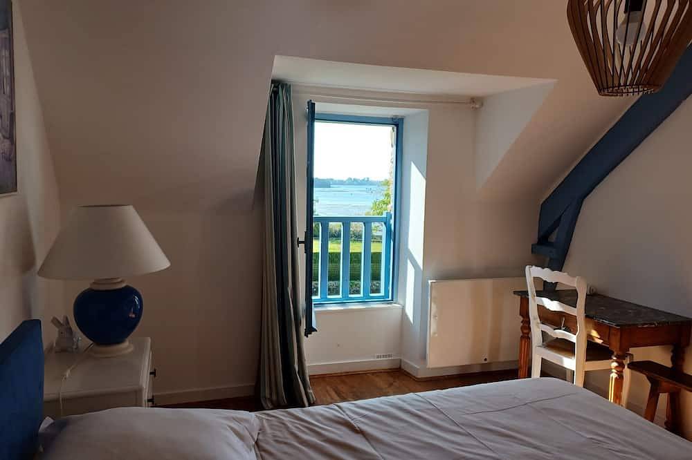 Maison du Pêcheur, Gulf view, large garden, wifi, in Arradon, Côte des Mégalithes