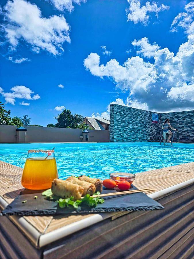 Appartement de vacances pour 2 personnes, avec sauna et piscine ainsi que jacuzzi et balcon