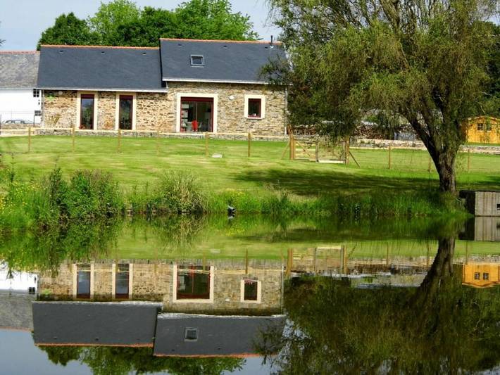 Gîte pour 7 personnes, avec Terrasse et Jardin à Nort-sur-Erdre