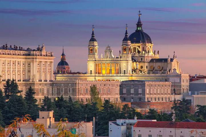 Casa de férias para 10 pessoas, com varanda e jacuzzi em Madrid