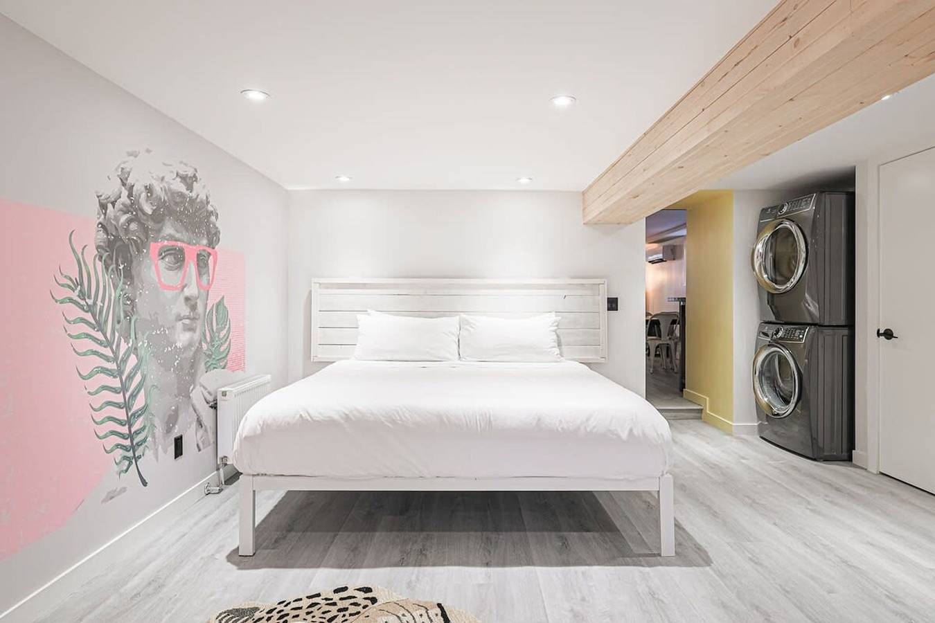 Entire apartment, Work   Wellness  Dt Toronto Spa Condo in Toronto, Lake Ontario (Canada)