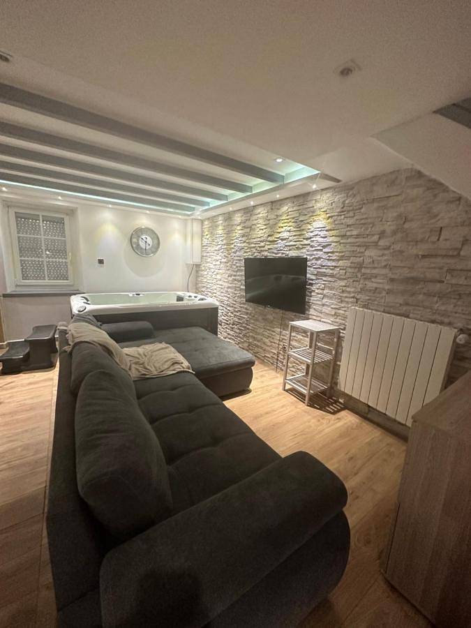 Location de vacances pour 6 personnes, avec balcon et jacuzzi à Maisdon-sur-Sèvre - 3
