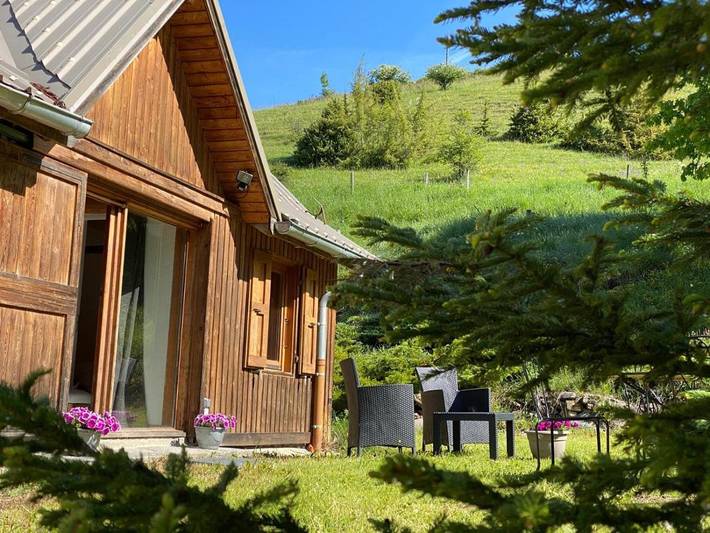 Gîte pour 2 personnes, avec jardin à Crots