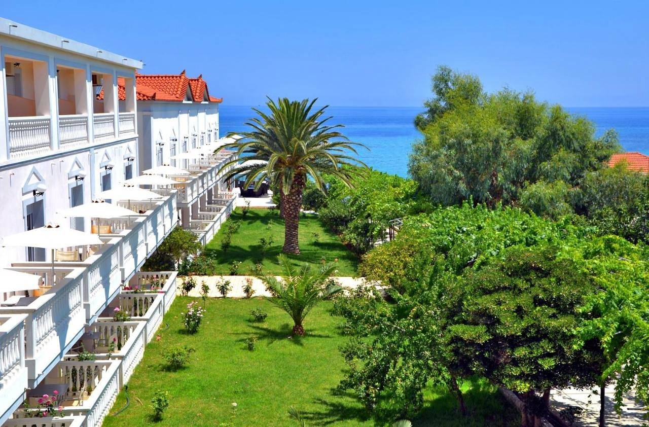 Belussi Beach Hotel & Suites in Drosia (Zante), Kipseli
