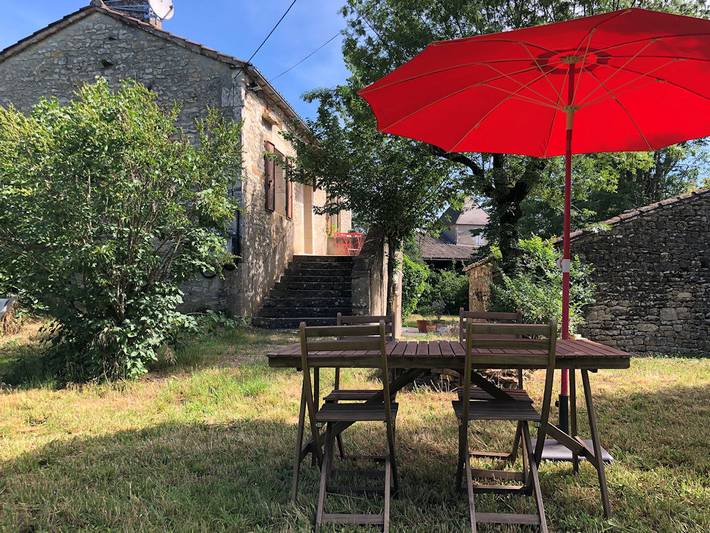 Gîte pour 6 personnes, avec jardin et terrasse, animaux acceptés dans Parc Naturel Régional des Causses du Quercy - 2