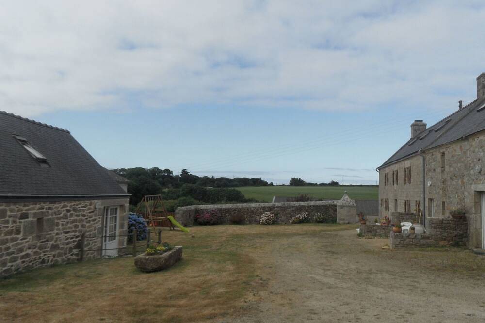 Gîte du four à pain (Unterkunft im Brotofen) in Cléden-Cap-Sizun, Quimper und Umgebung