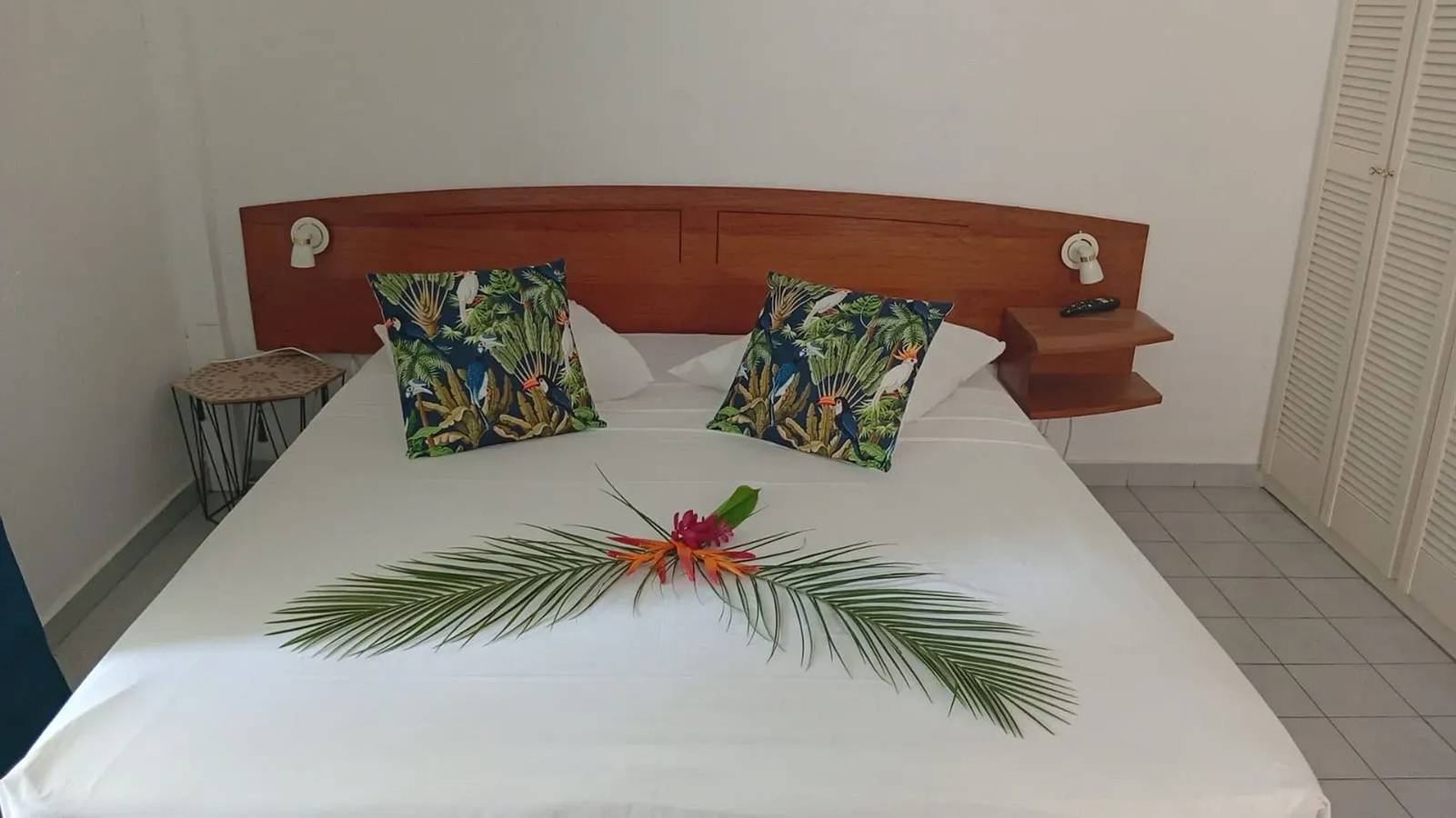 Appartement entier, Appartement charmant à Grand-Bourg, 27 m², accès à la piscine. in Grand-Bourg, Guadeloupe
