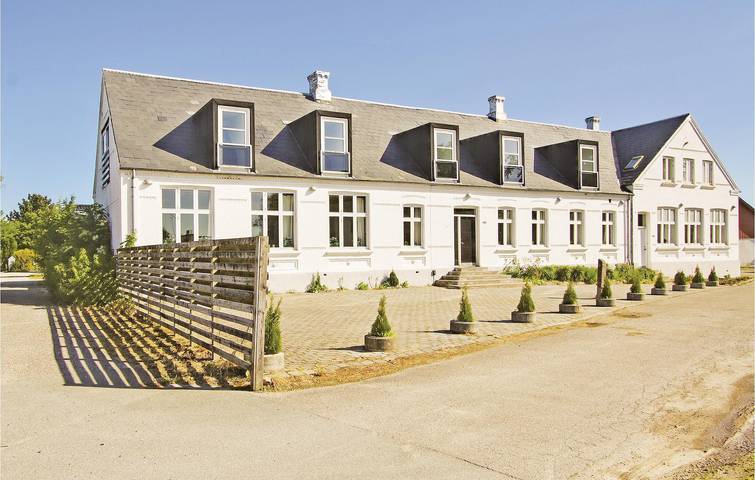 Glamping voor 32 personen, with terras and sauna as well as zwembad and whirlpool, met huisdier in Denemarken